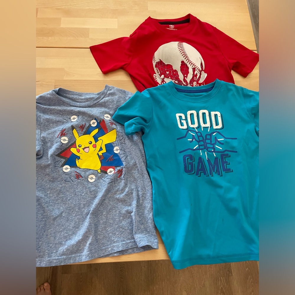 12 Kids Graphic T-Shirts - bundle 7/8